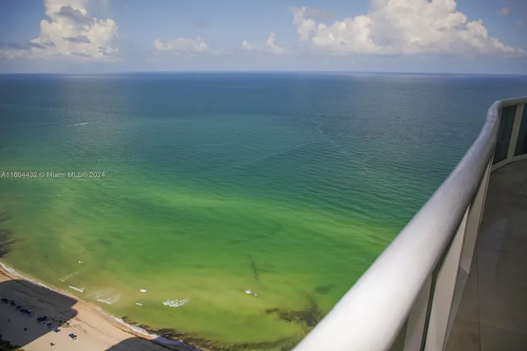 Trump Tower 1 #3302 image #18