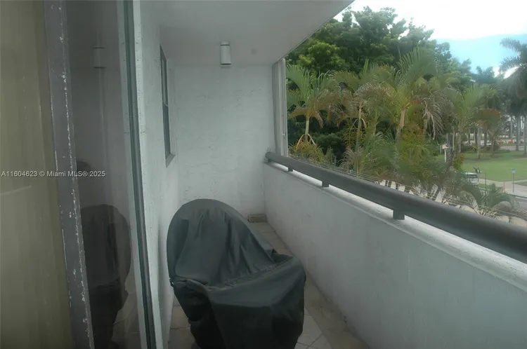 Parc Plaza #3G image #17