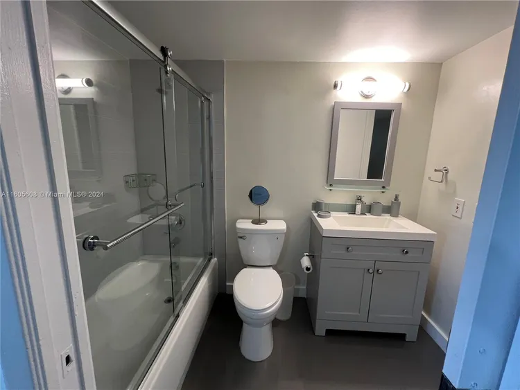 The Yacht Club at Aventura #6208 image #23