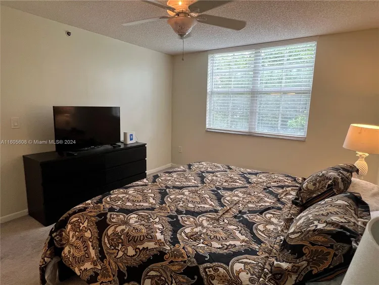 The Yacht Club at Aventura #6208 image #28