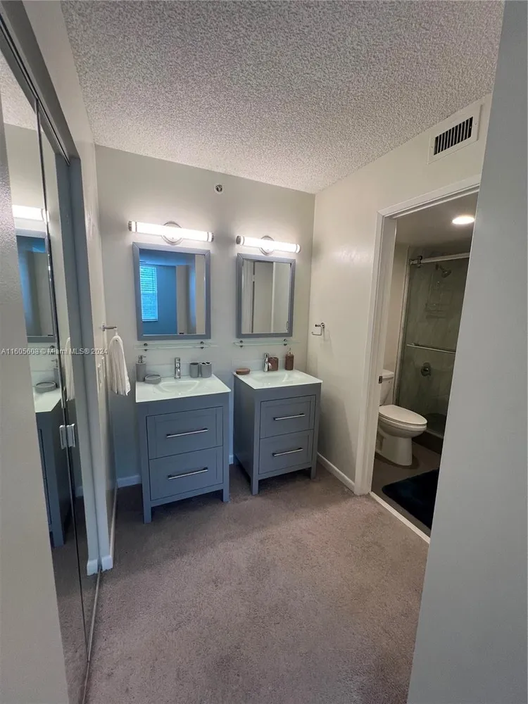 The Yacht Club at Aventura #6208 image #32