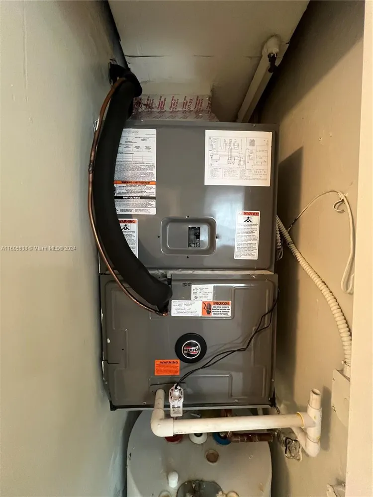 The Yacht Club at Aventura #6208 image #37