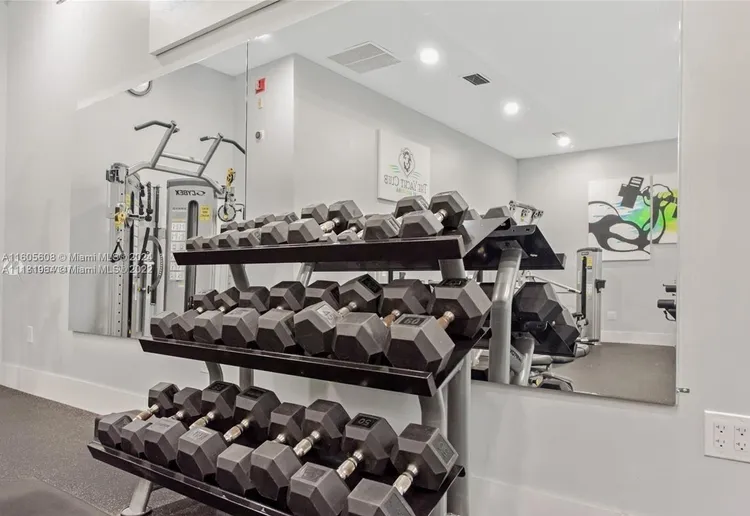 The Yacht Club at Aventura #6208 image #55