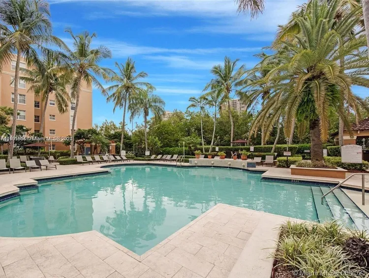 The Yacht Club at Aventura #6208 image #59