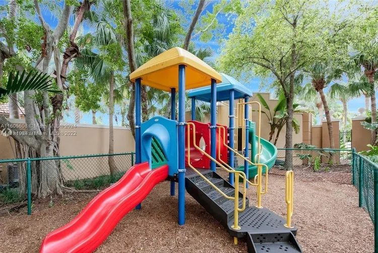 The Yacht Club at Aventura #6208 image #61