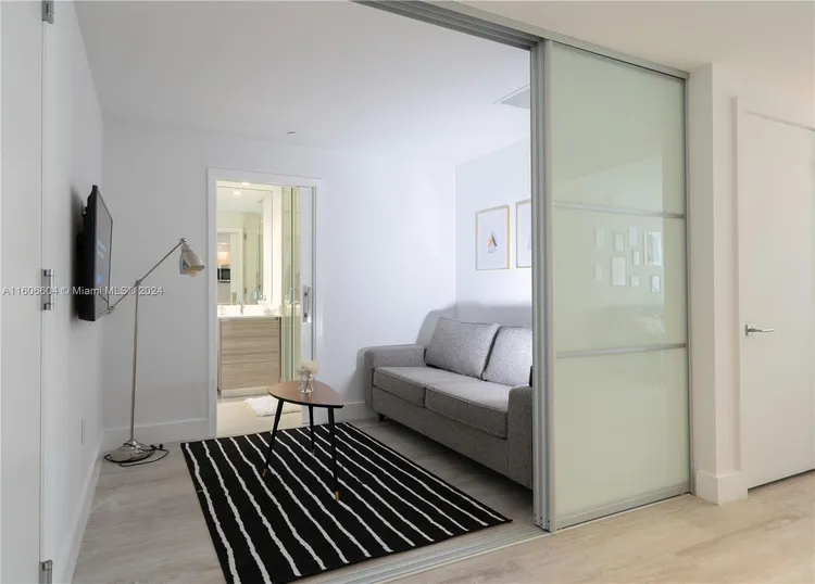 Hyde Midtown #1706 image #19