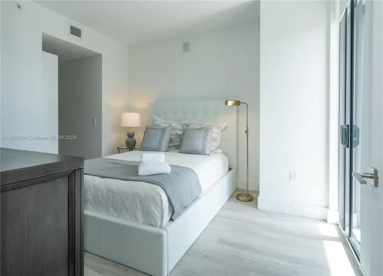 Hyde Midtown #1706 image #29