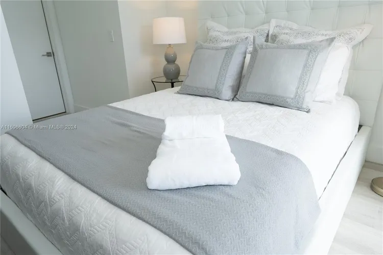 Hyde Midtown #1706 image #32