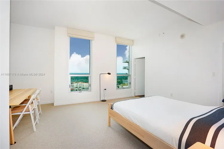 Metropolis at Dadeland #2404 image #10