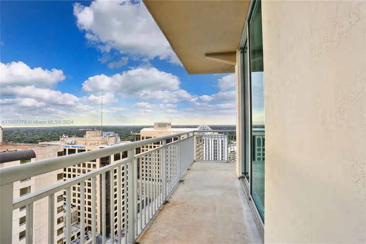 Metropolis at Dadeland #2404 image #17