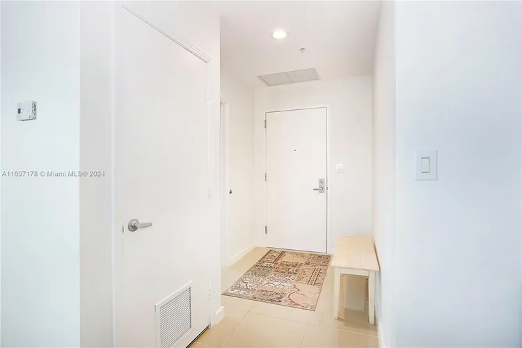 Metropolis at Dadeland #2404 image #18