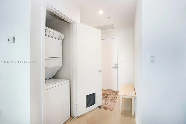 Metropolis at Dadeland #2404 image #19