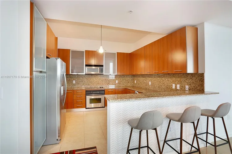 Metropolis at Dadeland #2404 image #8