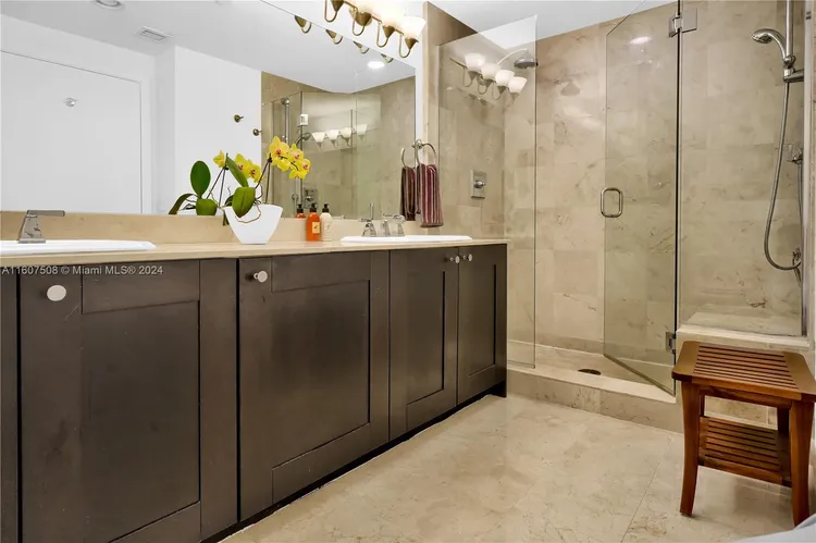 One Village Place #417 image #18