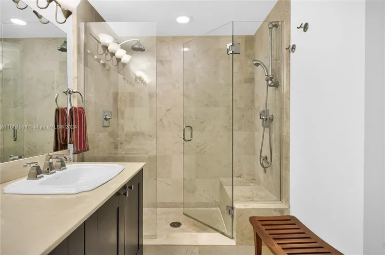 One Village Place #417 image #19