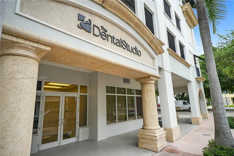 One Village Place #417 image #43