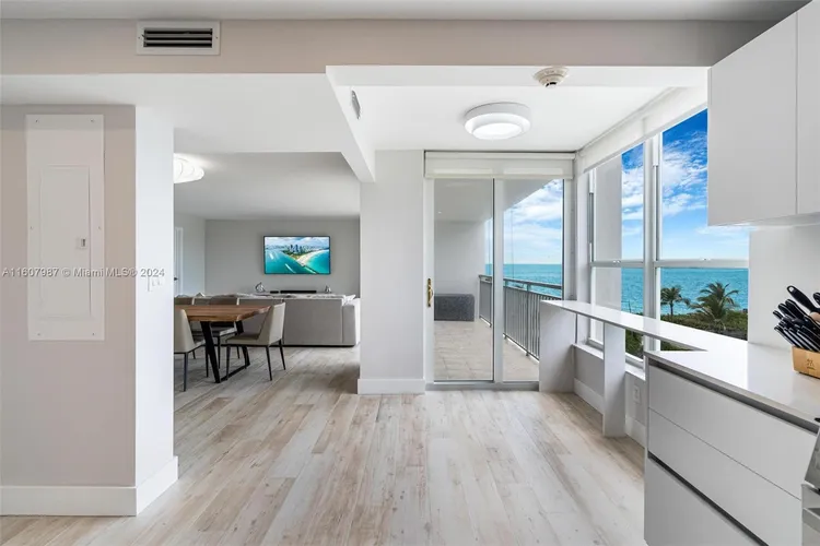 Sands of Key Biscayne #4C image #13