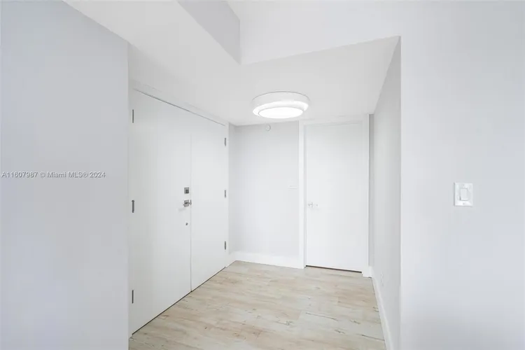 Sands of Key Biscayne #4C image #17