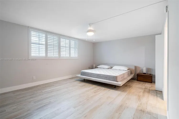 Sands of Key Biscayne #4C image #19