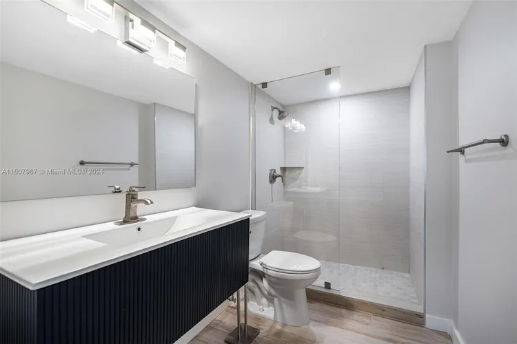 Sands of Key Biscayne #4C image #31