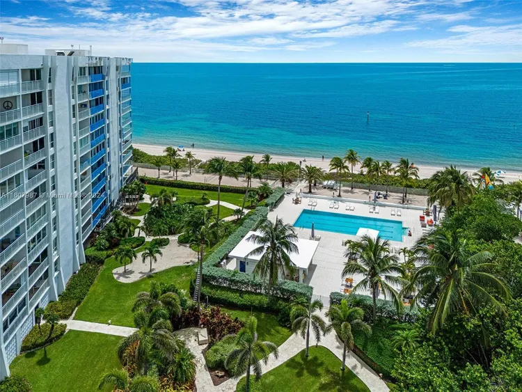 Sands of Key Biscayne #4C image #32