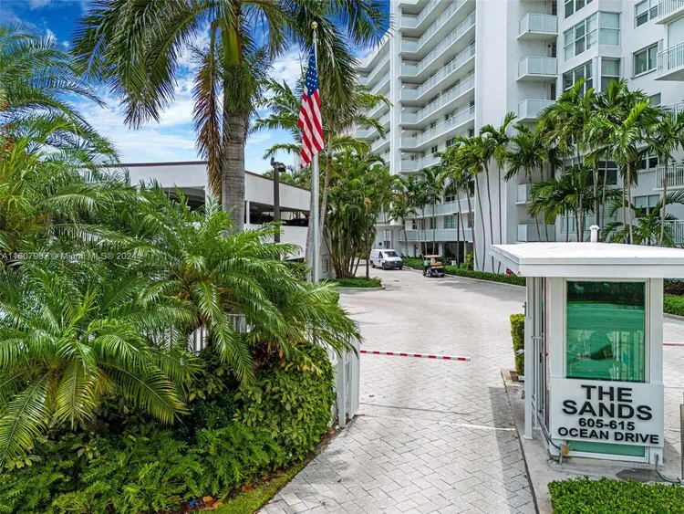 Sands of Key Biscayne #4C image #36