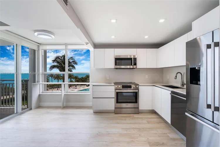 Sands of Key Biscayne #4C image #8