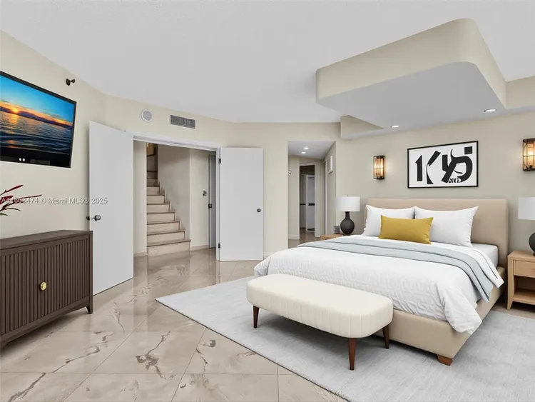 The Landmark #1904 image #15