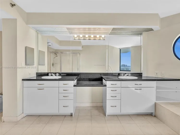 The Landmark #1904 image #19