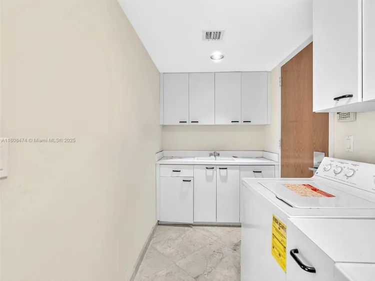 The Landmark #1904 image #25