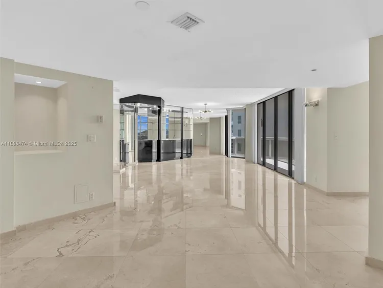 The Landmark #1904 image #8