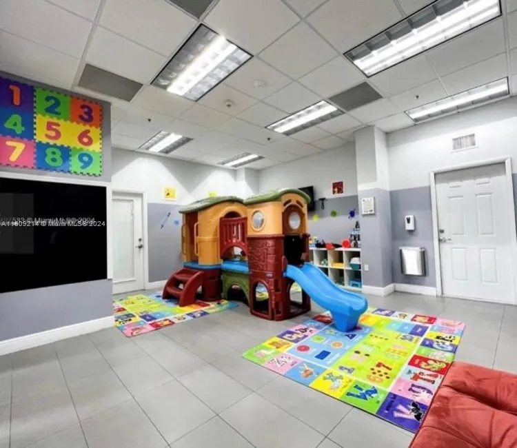 The Club at Brickell #3318 image #12