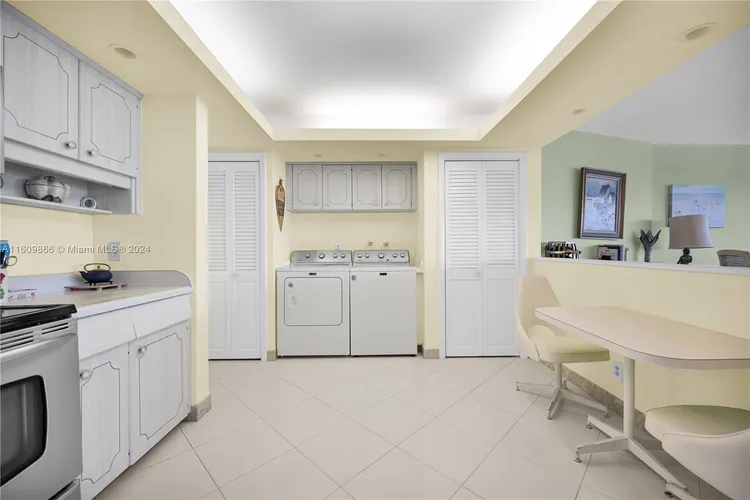 The Galleon #1808 image #28