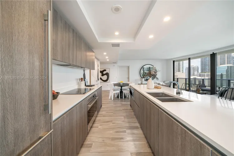 SLS Lux Brickell #1401 image #12