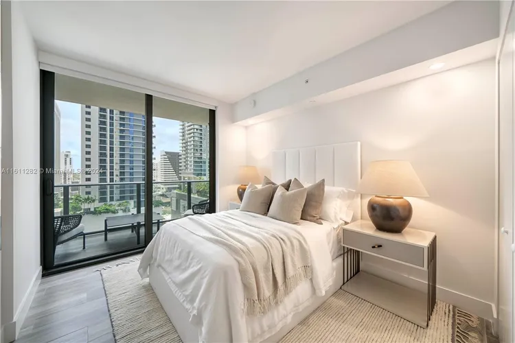 SLS Lux Brickell #1401 image #18