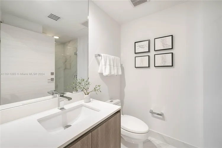 SLS Lux Brickell #1401 image #19