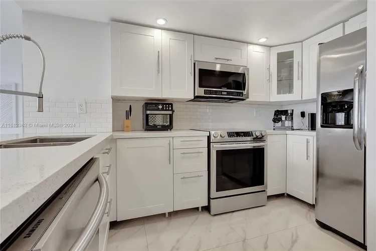 Grand View Palace #411-1 image #10