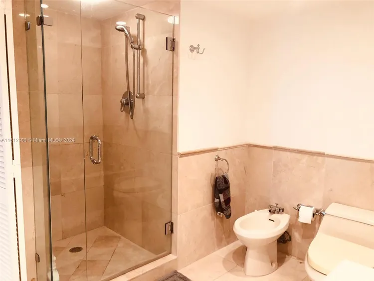 Brickell Key I #A1005 image #13