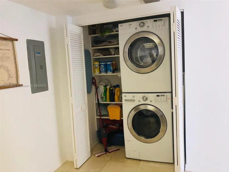 Brickell Key I #A1005 image #16