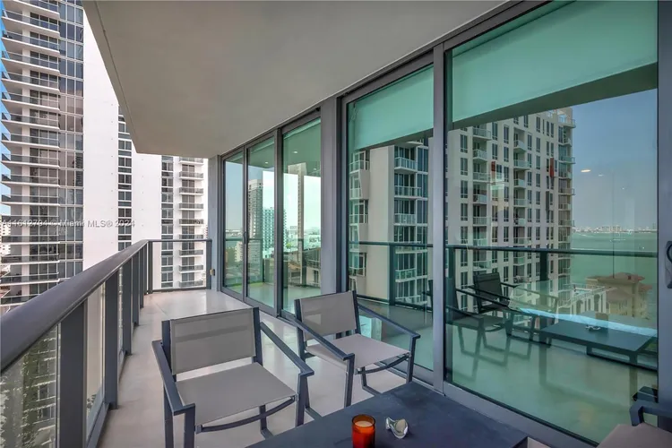 Icon Bay #1208 image #15