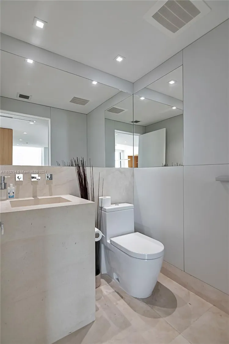 Icon Bay #1208 image #18