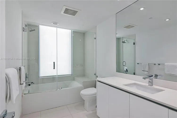 Icon Bay #1208 image #19