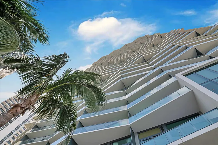 Icon Bay #1208 image #27