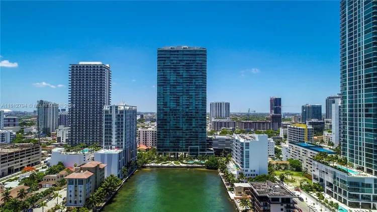 Icon Bay #1208 image #31