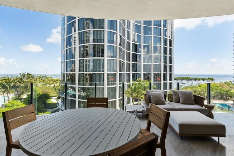 Two Park Grove #7A image #12