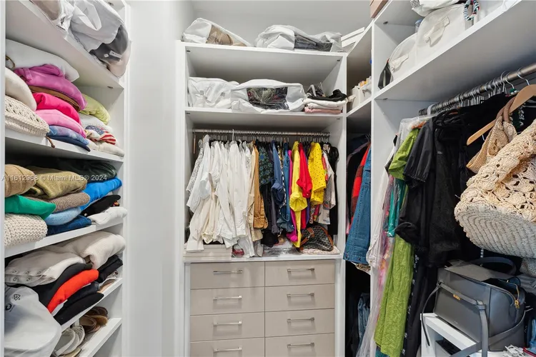 Two Park Grove #7A image #17