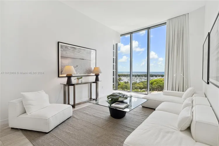 Two Park Grove #7A image #21