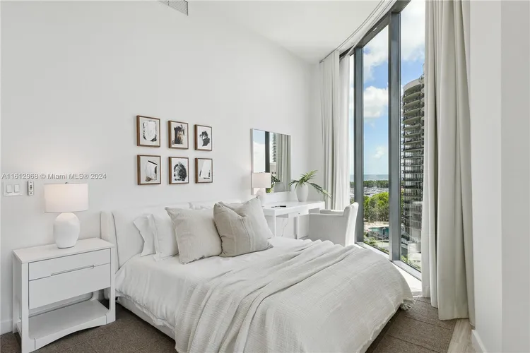 Two Park Grove #7A image #27