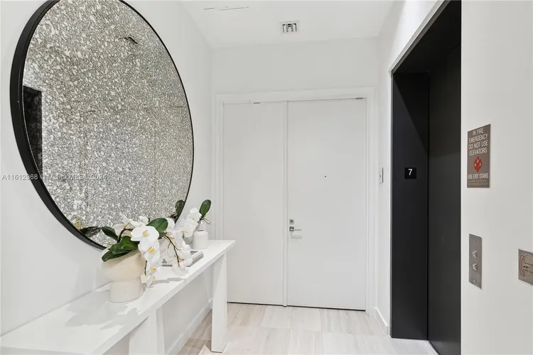 Two Park Grove #7A image #31