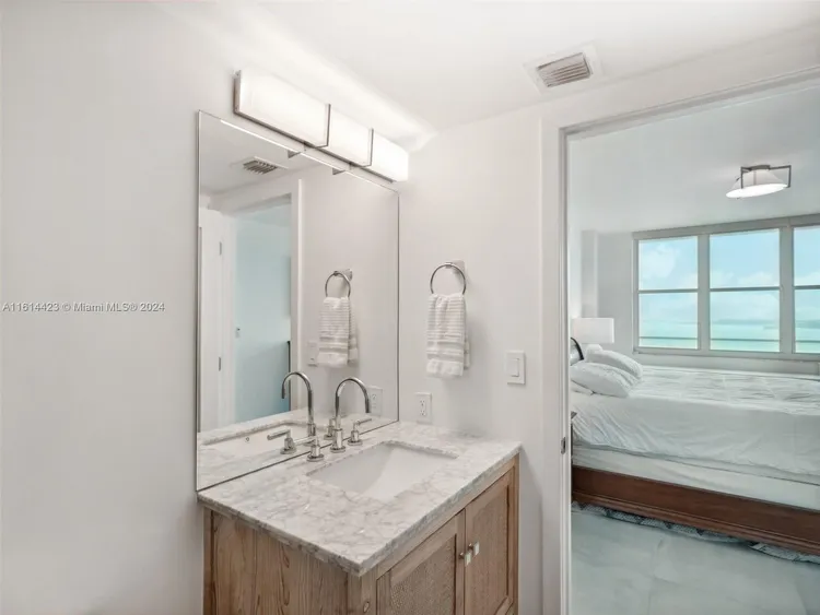 St Louis Condo #2204 image #14